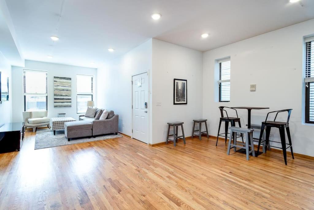 Central Chicago Suite2 Access To Patio Dış mekan fotoğraf